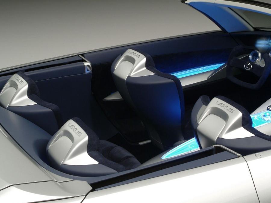  Lexus LF-C Concept 2004 года  (фото 29 из 112)